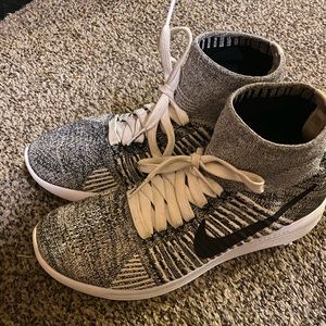 Nike Lunarepic Flyknit Running Women's Shoes 8